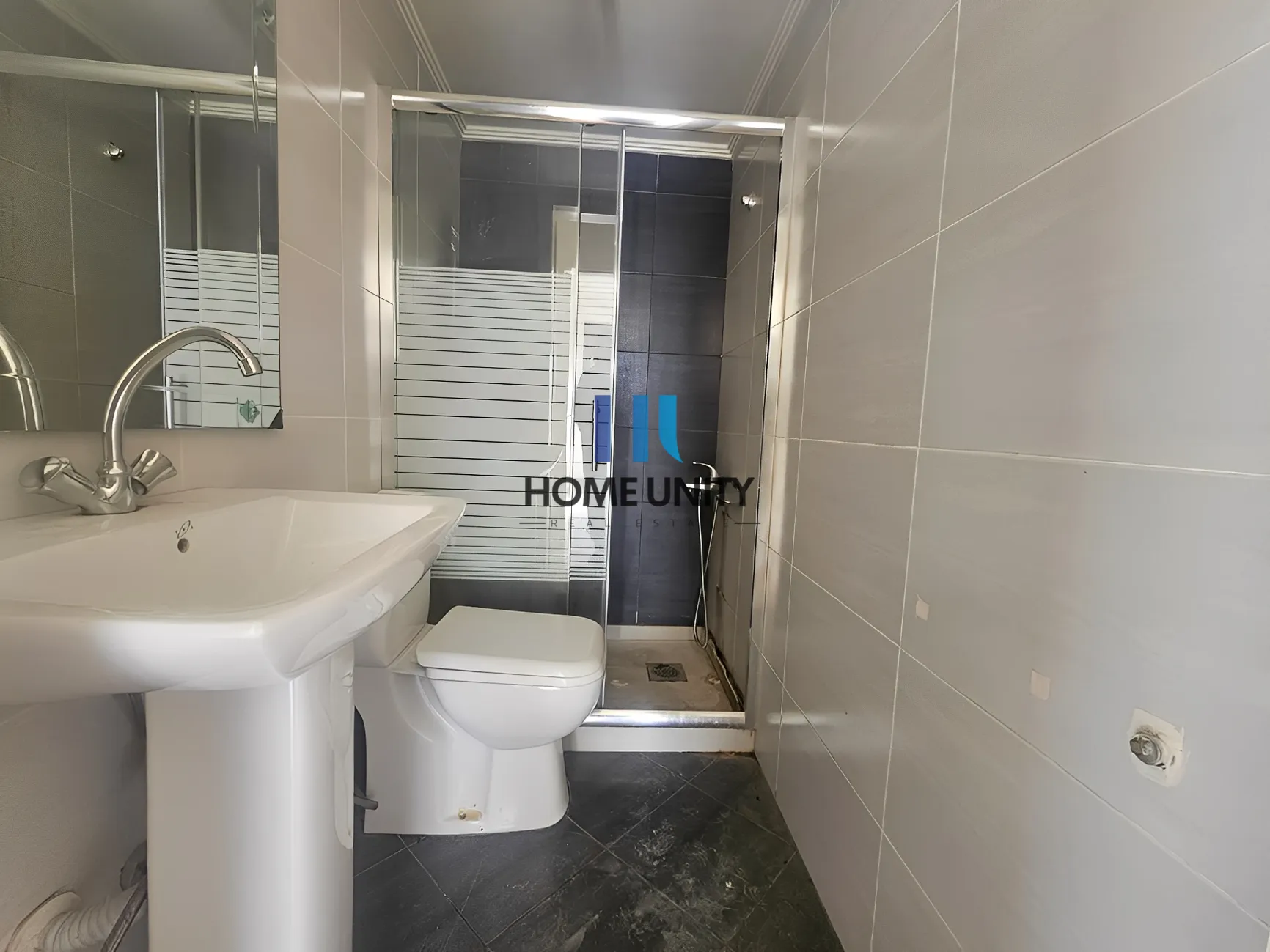 Apartment for Sale in Qornet El Hamra, Lebanon