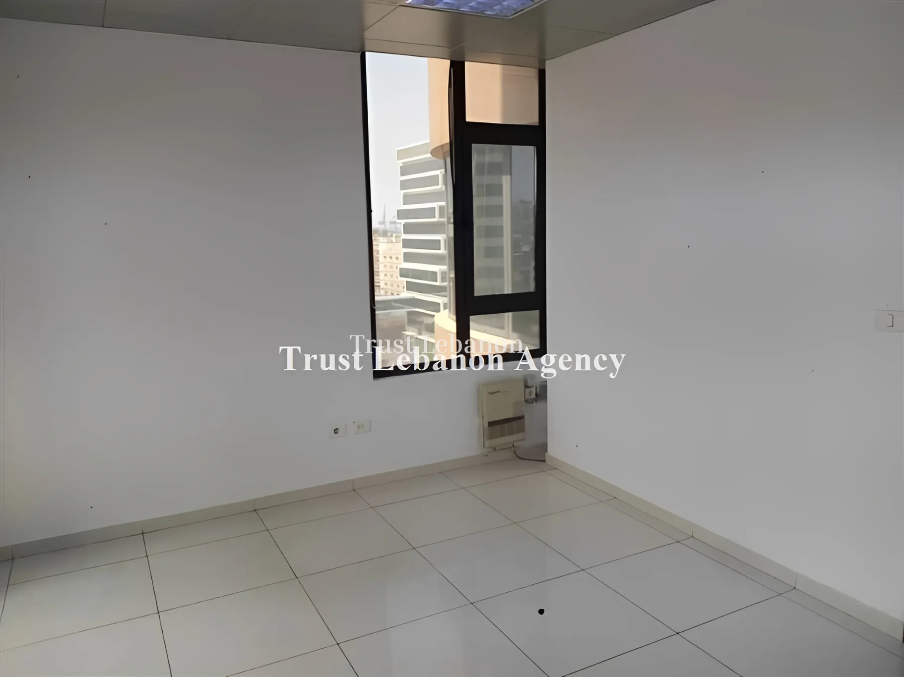 Office for rent in Dekwaneh, Lebanon