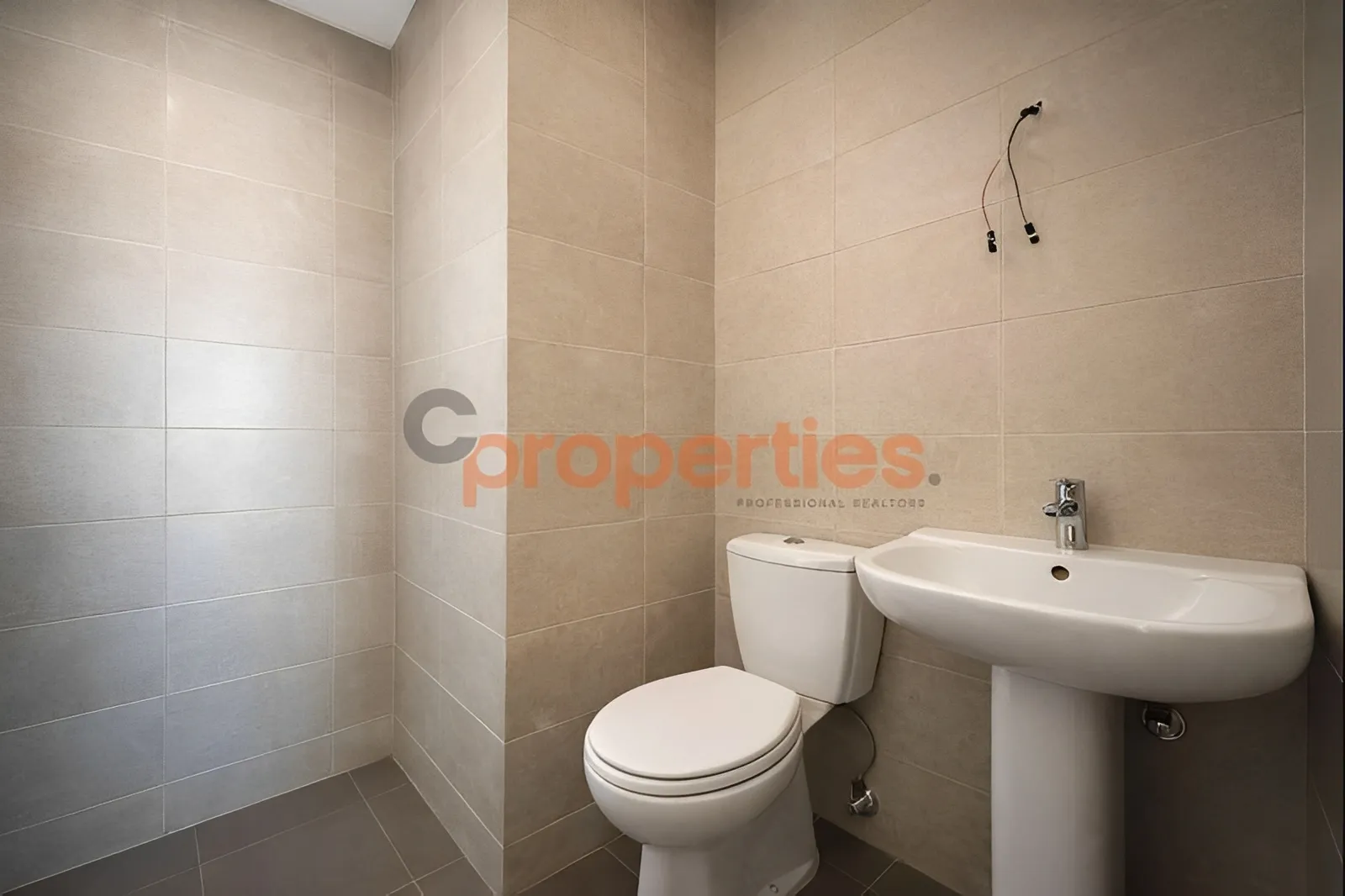 Duplex for Sale in Zouk Mosbeh, Lebanon - 5 bed, 5 bath