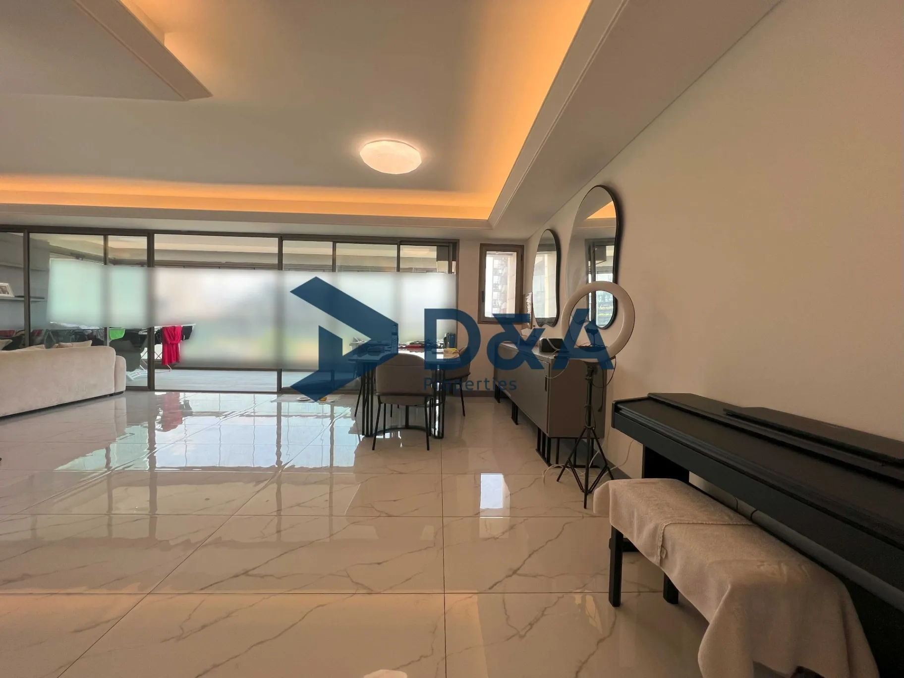 Apartment for sale in Achrafieh, Beirut, Lebanon - 3 bed, 4 bath
