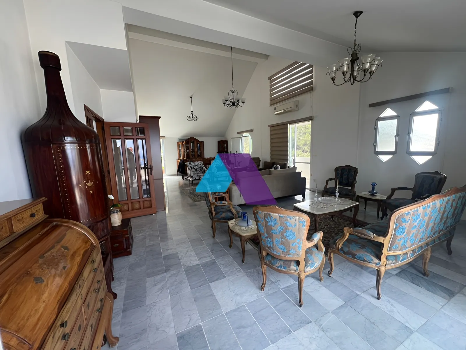 Apartment for Sale in Jounieh - 4 bed, 4 bath
