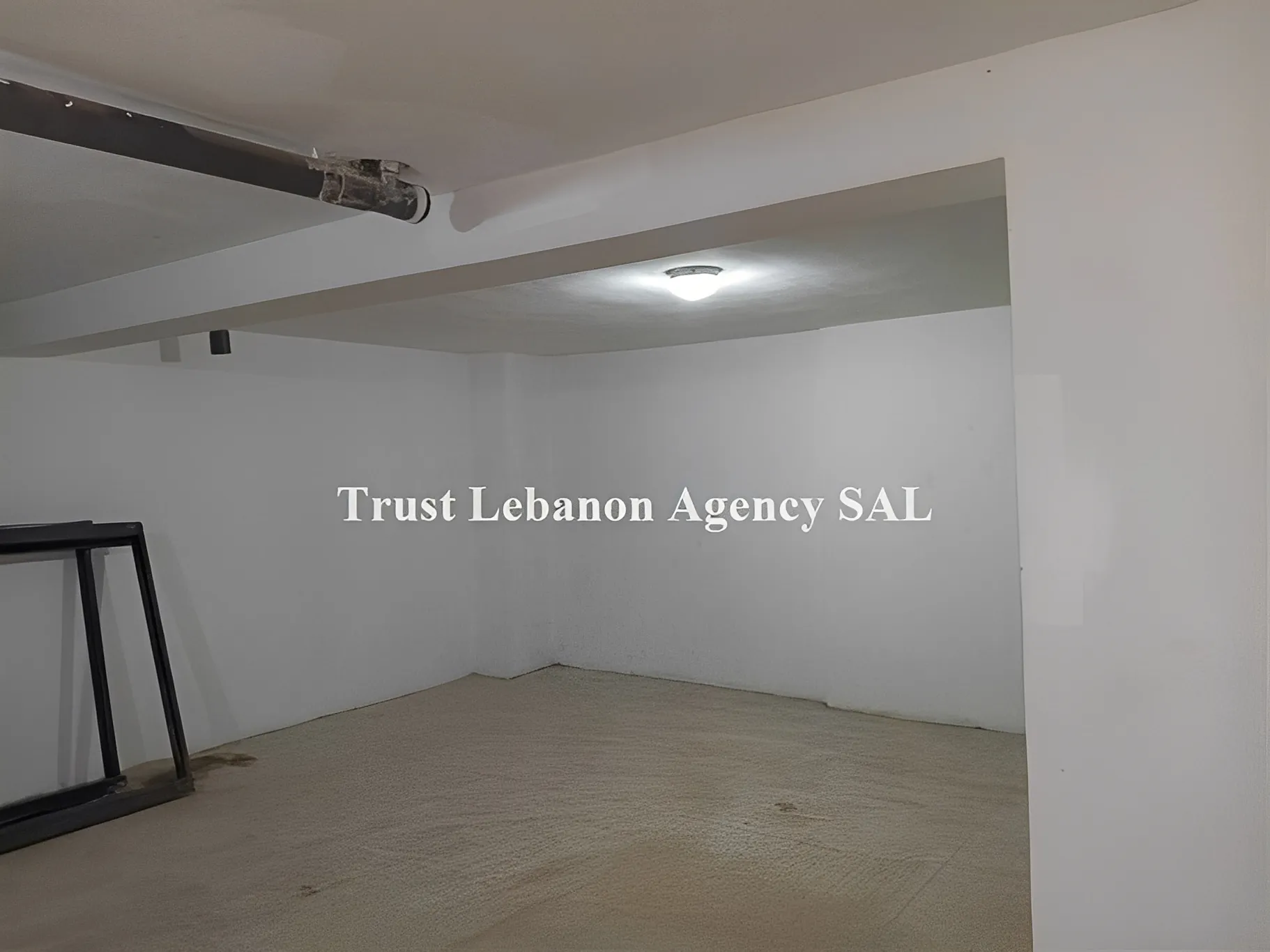 Commercial Property For Sale in Baabda, Botchay