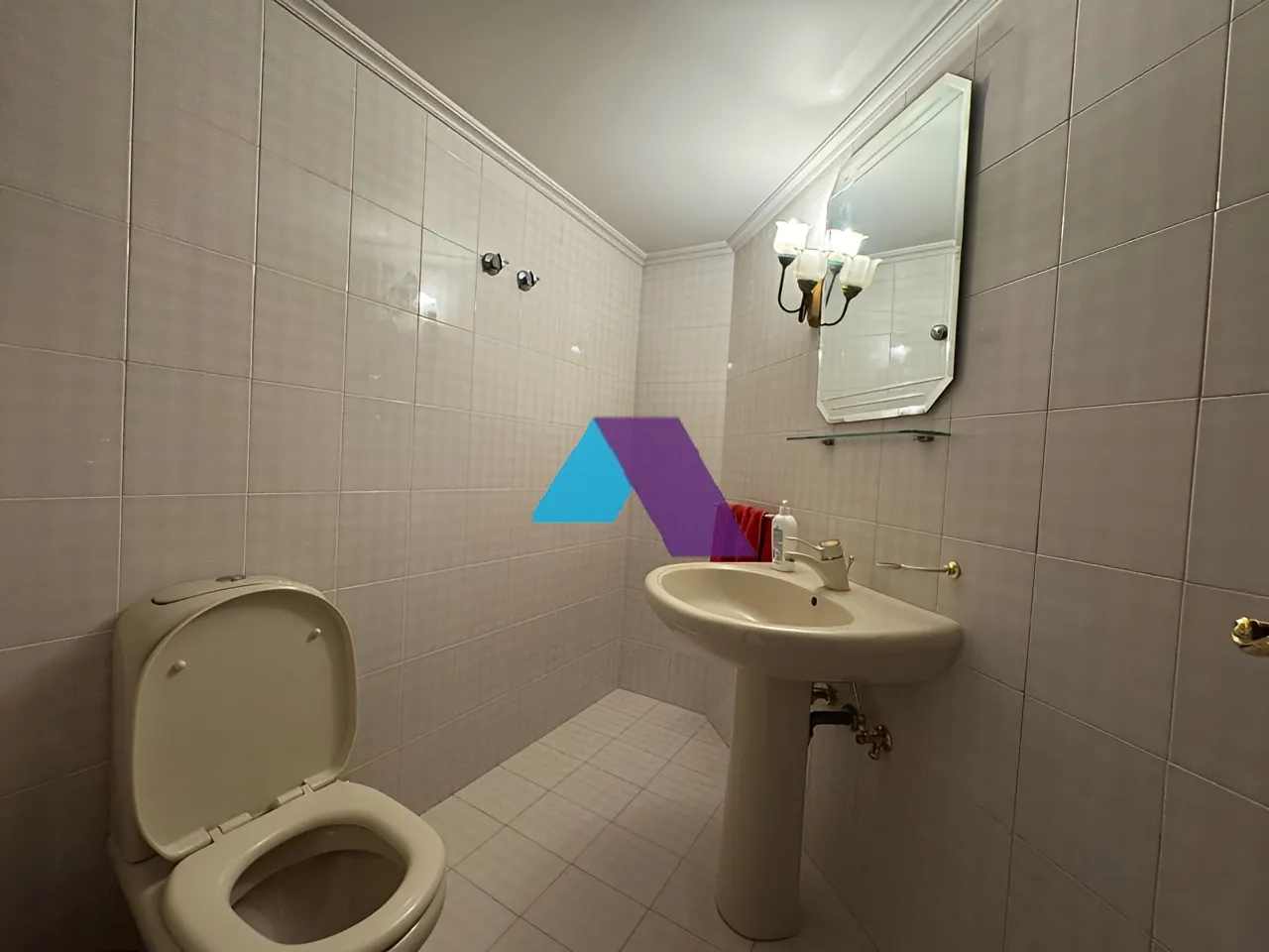Apartment for Sale in Adma w Dafnah