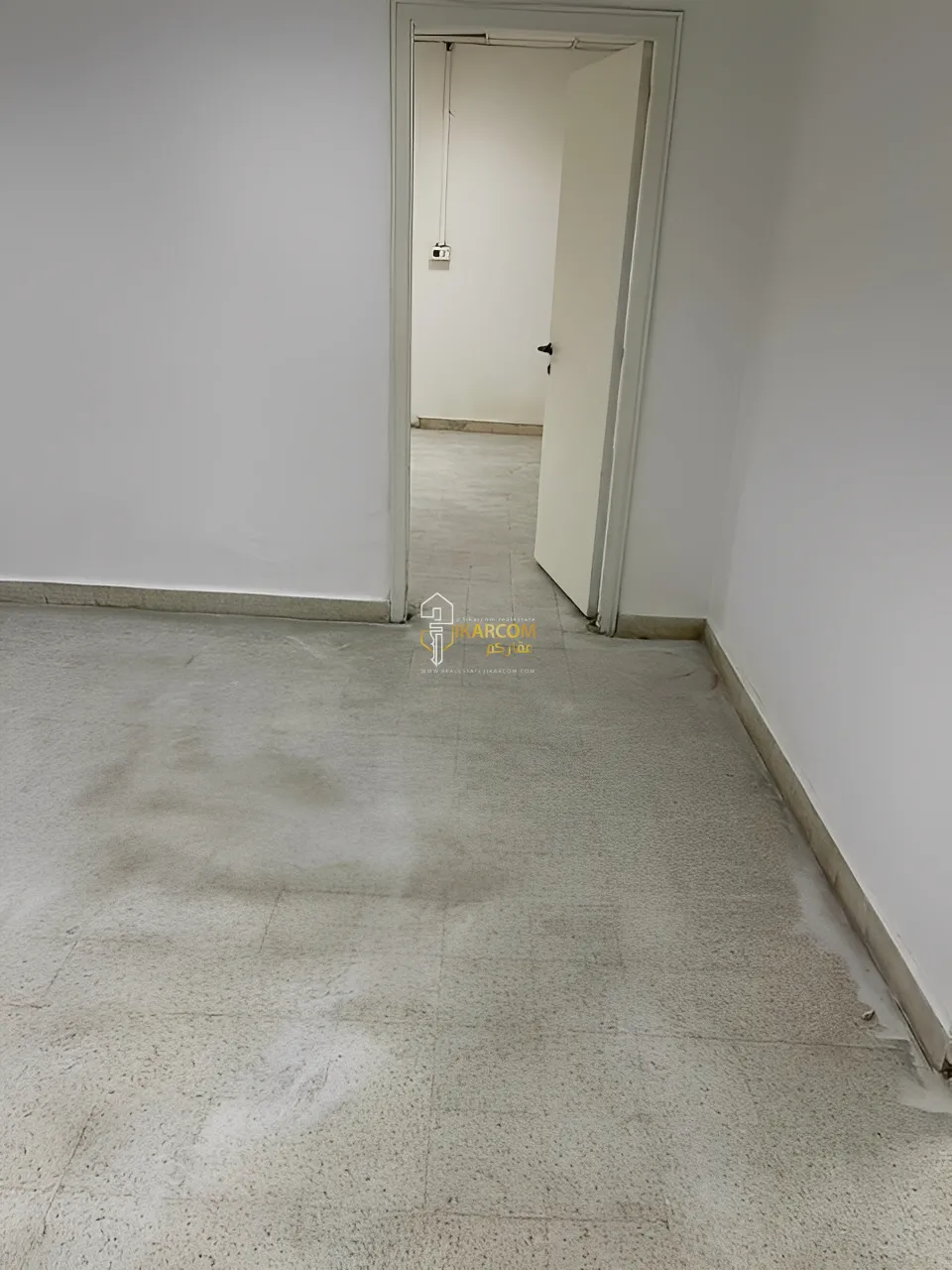 Warehouse For Rent in Achrafieh