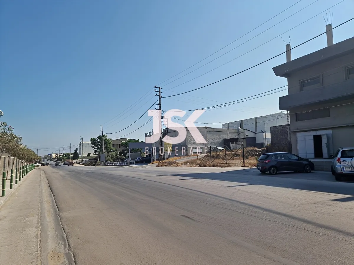 Industrial Unit for Sale in Chekka