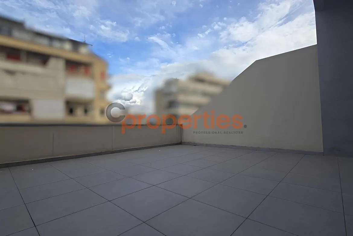 Office for Sale in Forn El Chebbak