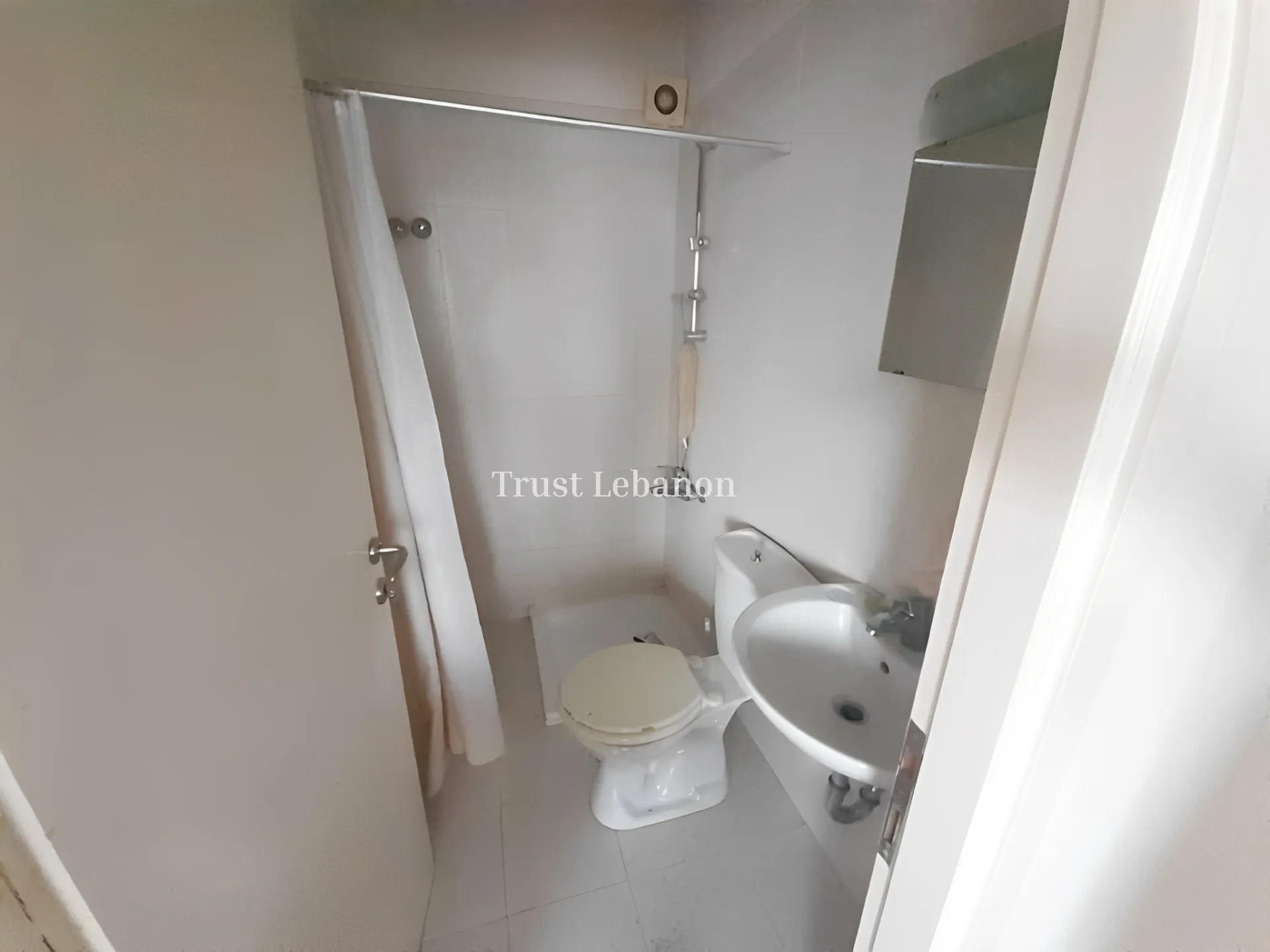 Office for Rent in Hazmieh, Lebanon