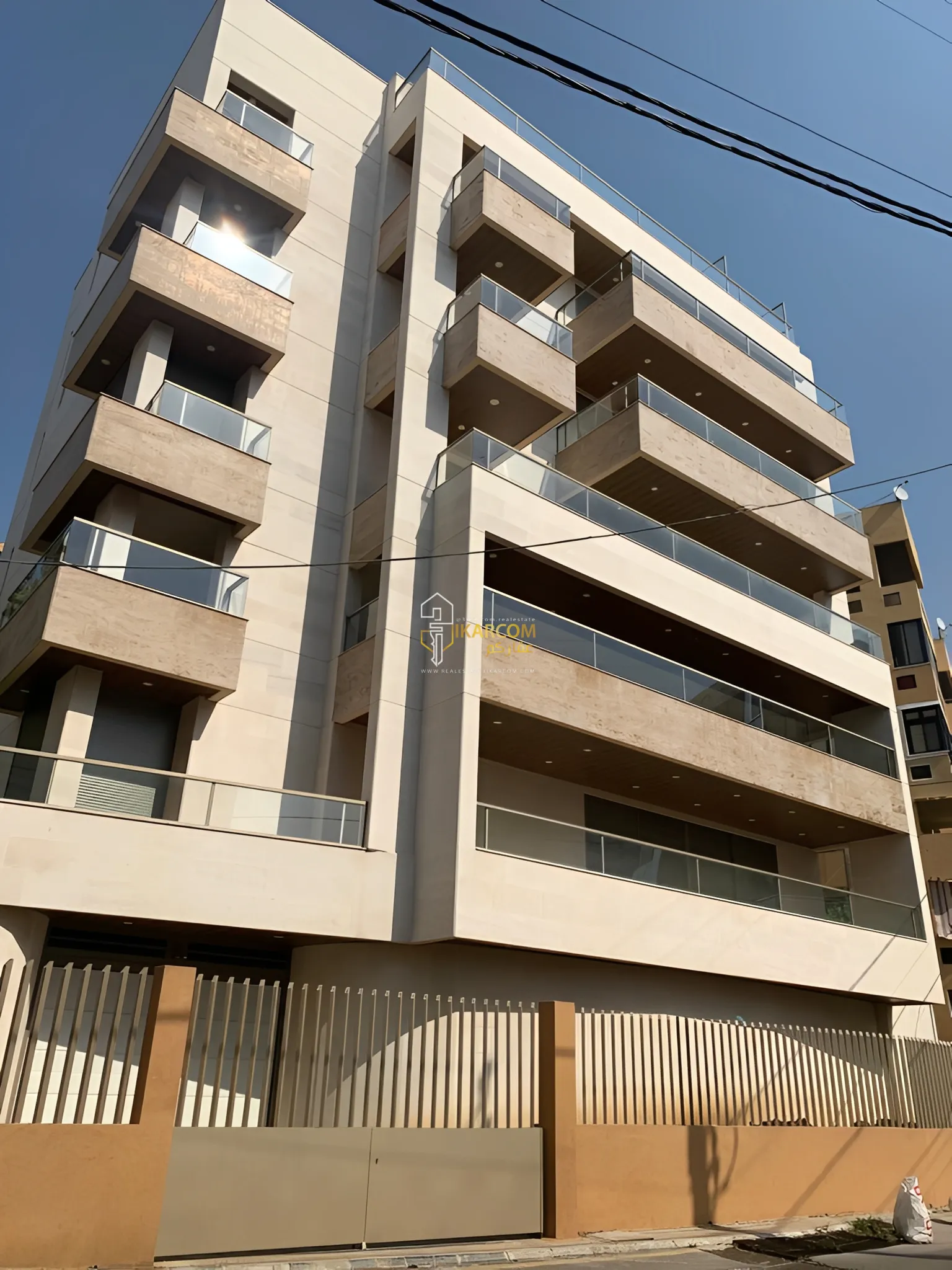 Building for Sale in Mtayleb