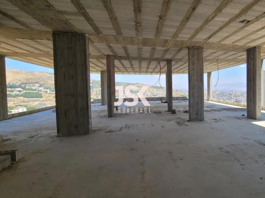 Building for Sale in Zahlé