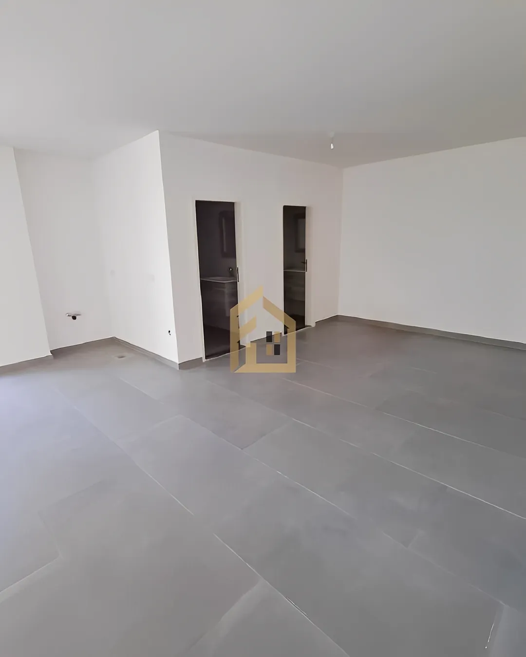 Office for Rent in Zalqa, Lebanon