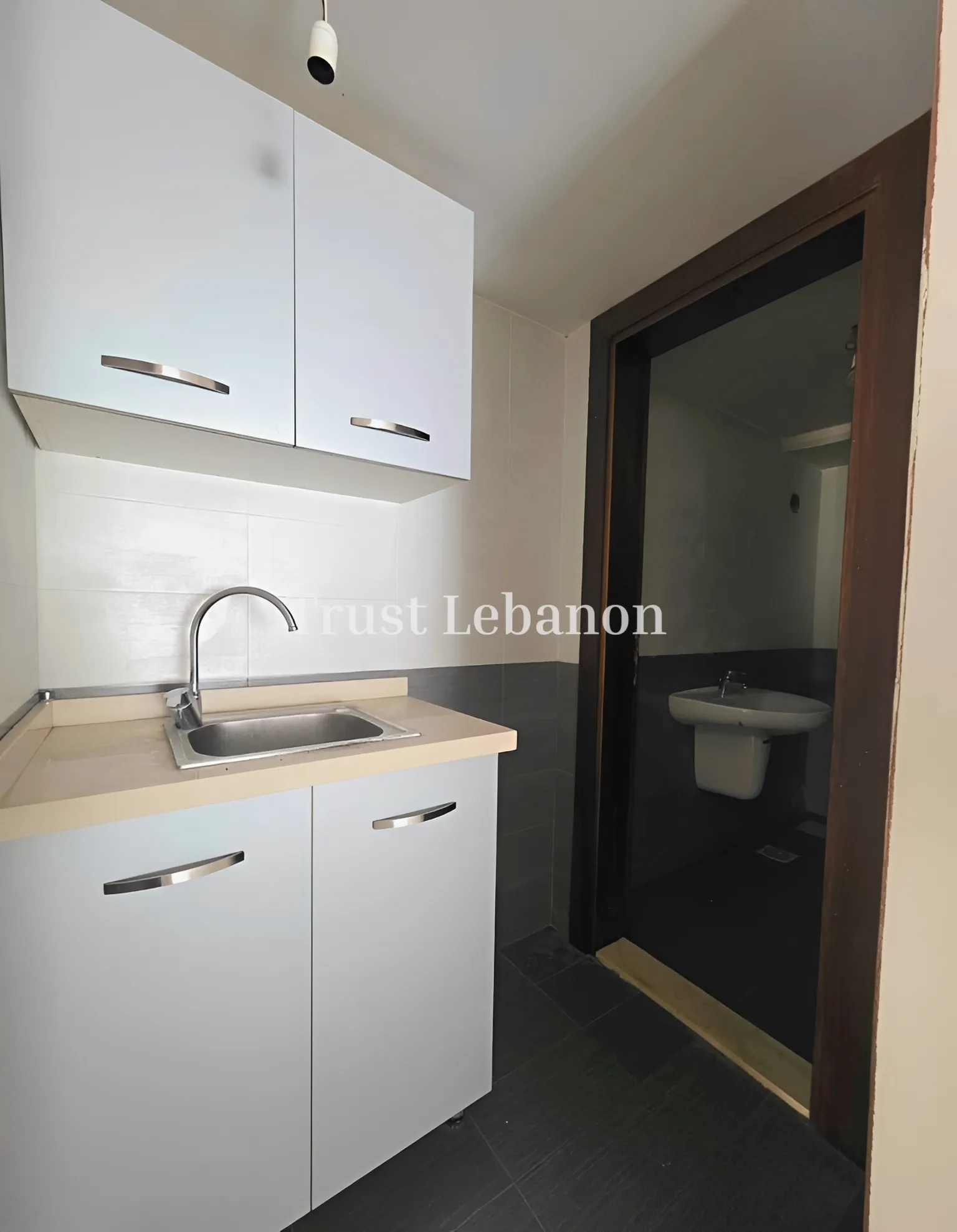 Showroom for rent in Ghazir, Lebanon