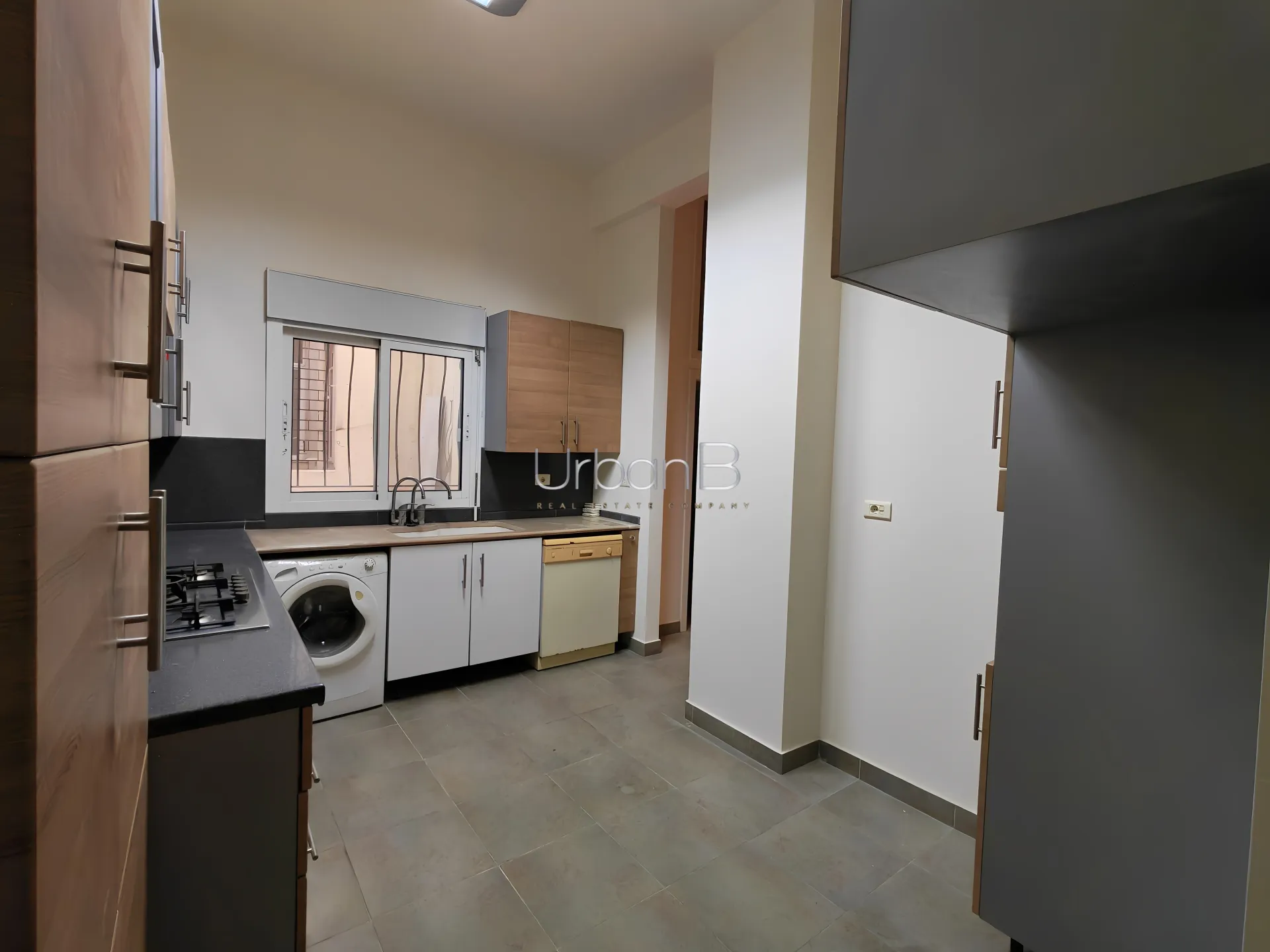 Residential in Mdawar, achrafieh, beirut