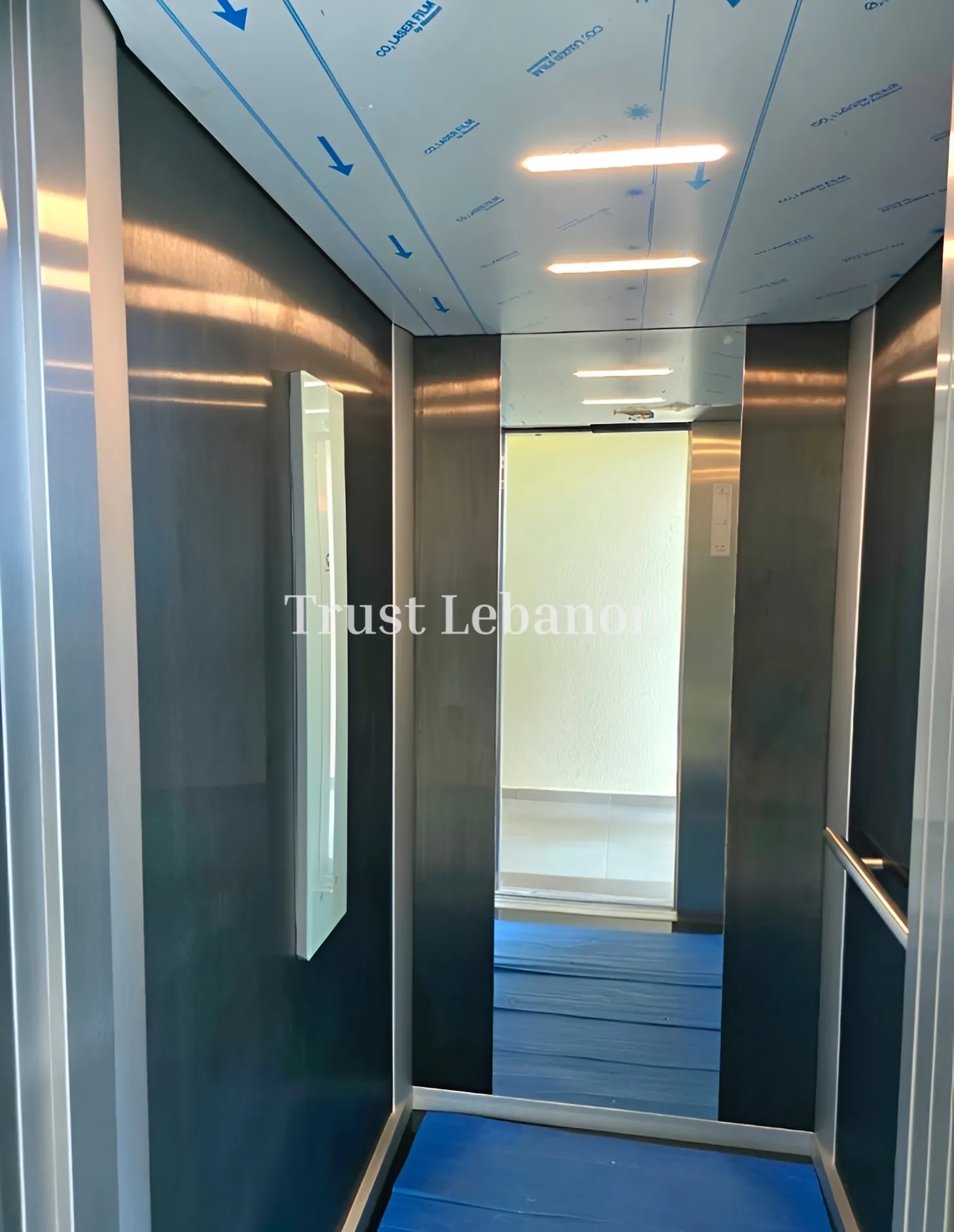 Office for rent in Dbayeh, Lebanon