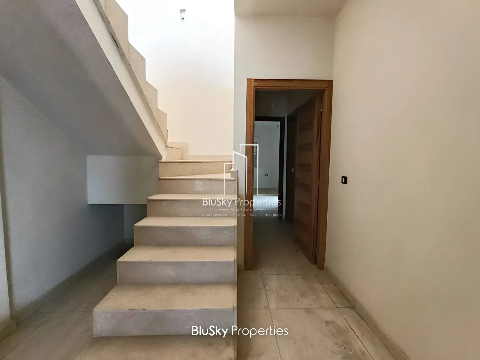 Duplex for Sale in Halat - 3 bed, 4 bath