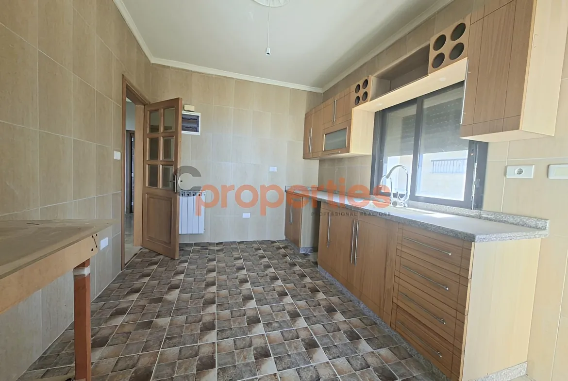 Apartment for Sale in Halat