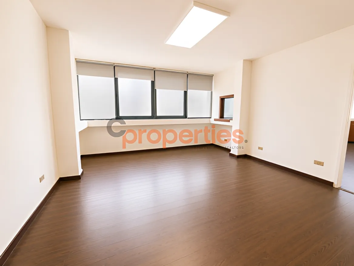 Office for Rent in Zalqa