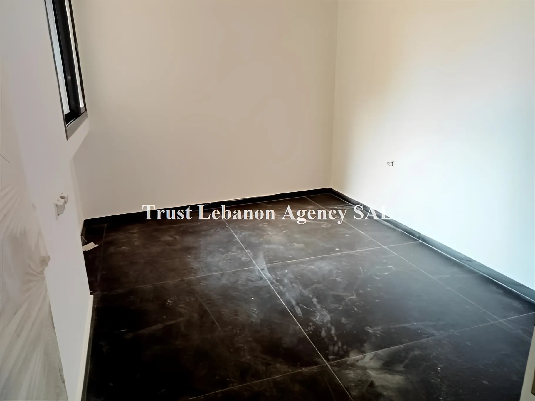 Apartment for Sale in Achrafieh, Abdel Wahab - 1 bed, 1 bath