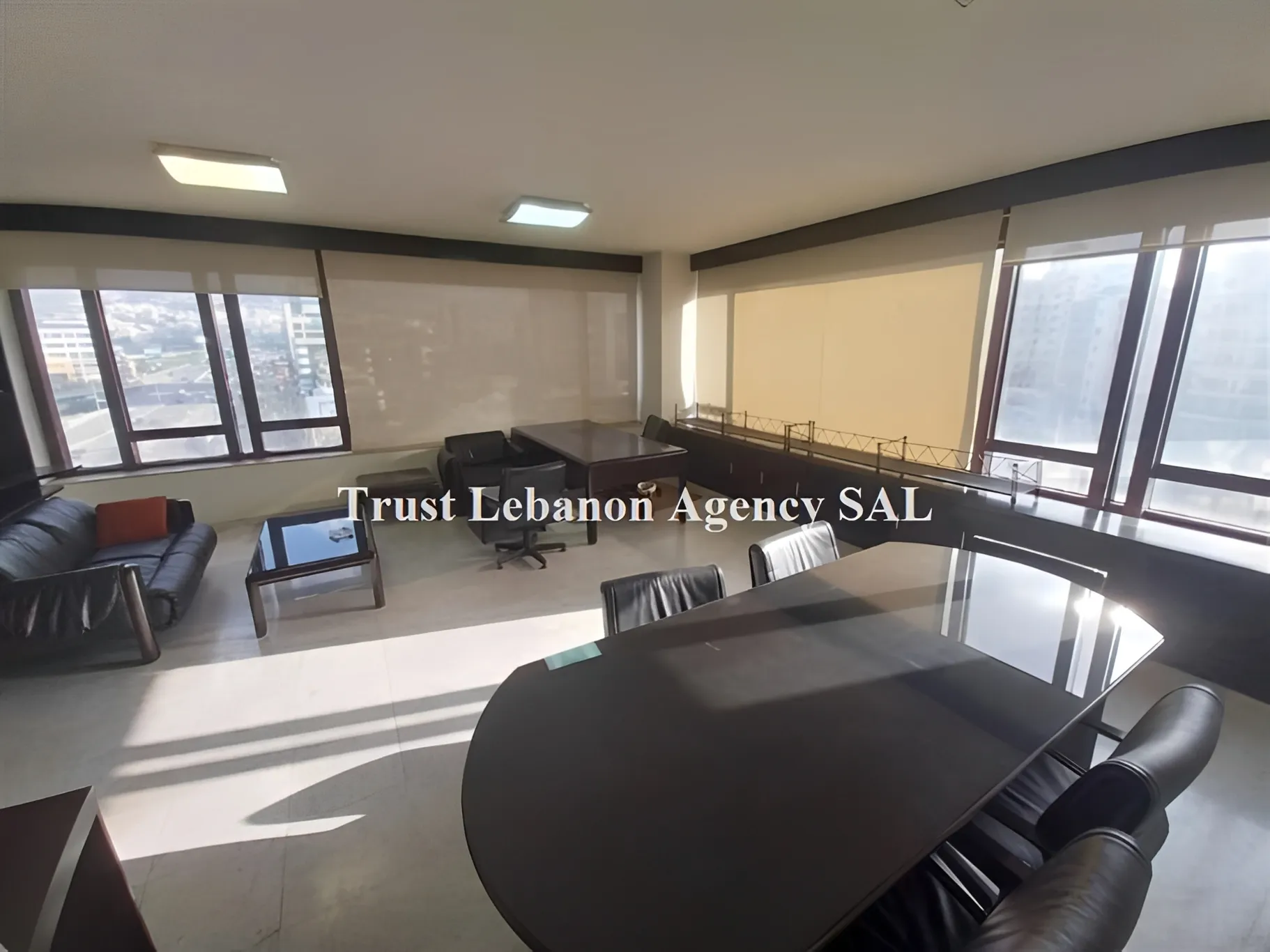 Office for sale in Baabda, Furn Al Chebak