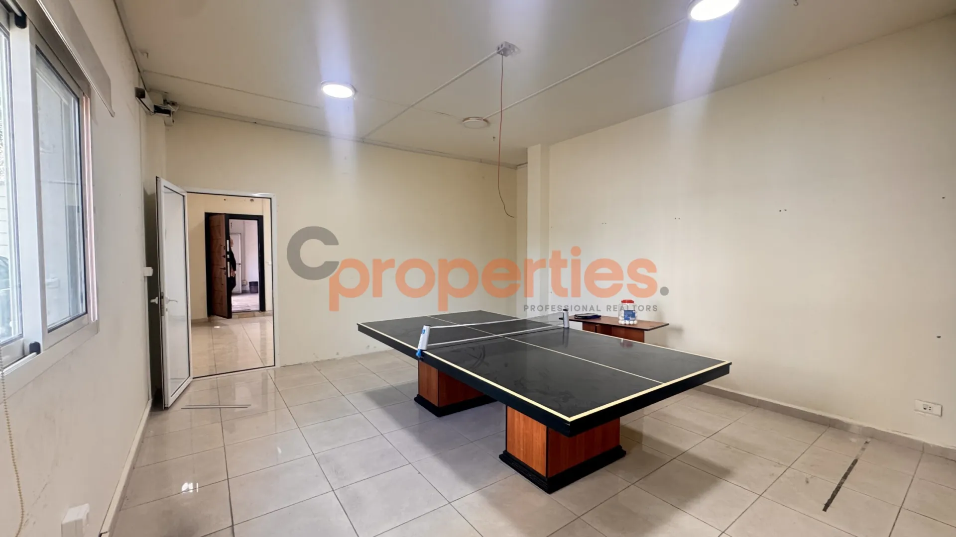 Warehouse for Rent in Aaoukar