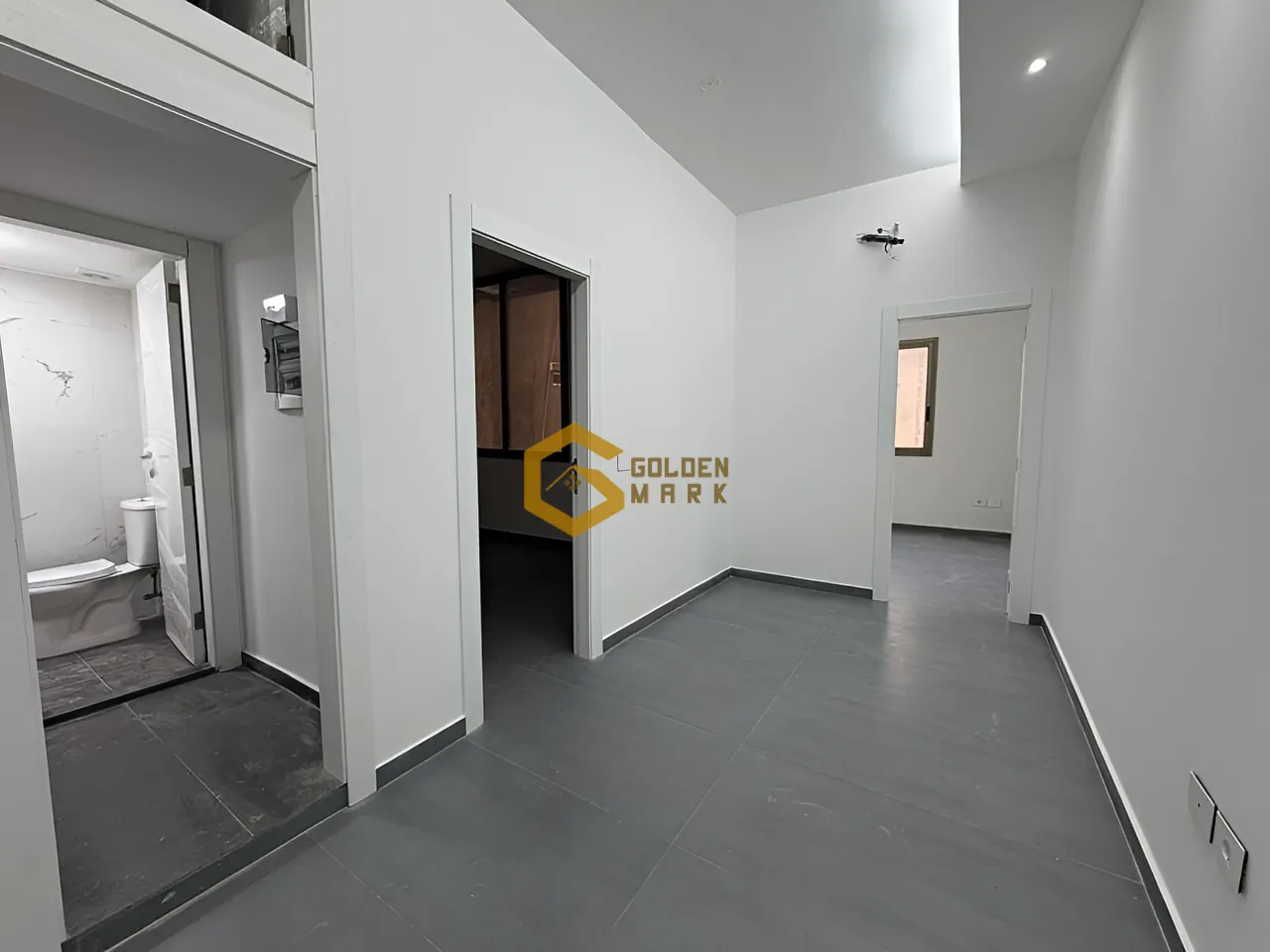 Office for rent in Jdeideh