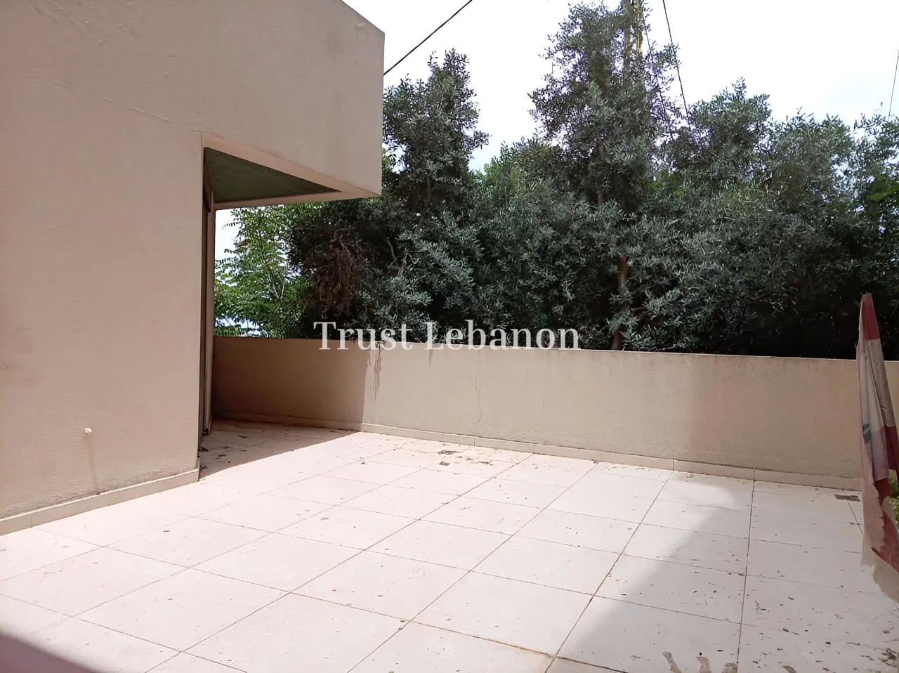 Apartment for sale in Qornet El Hamra, Lebanon - 3 bed, 4 bath