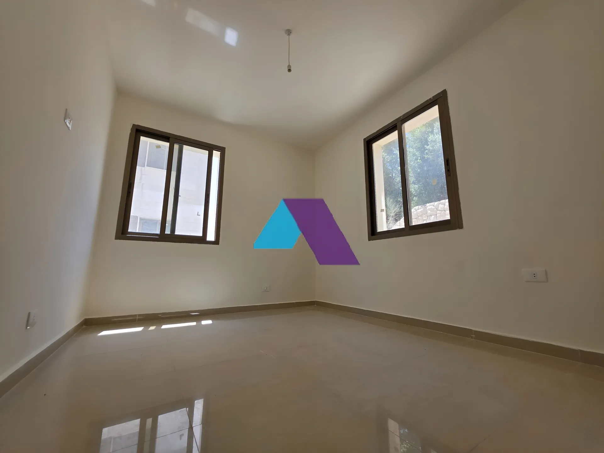Chalet for sale in Aannaya