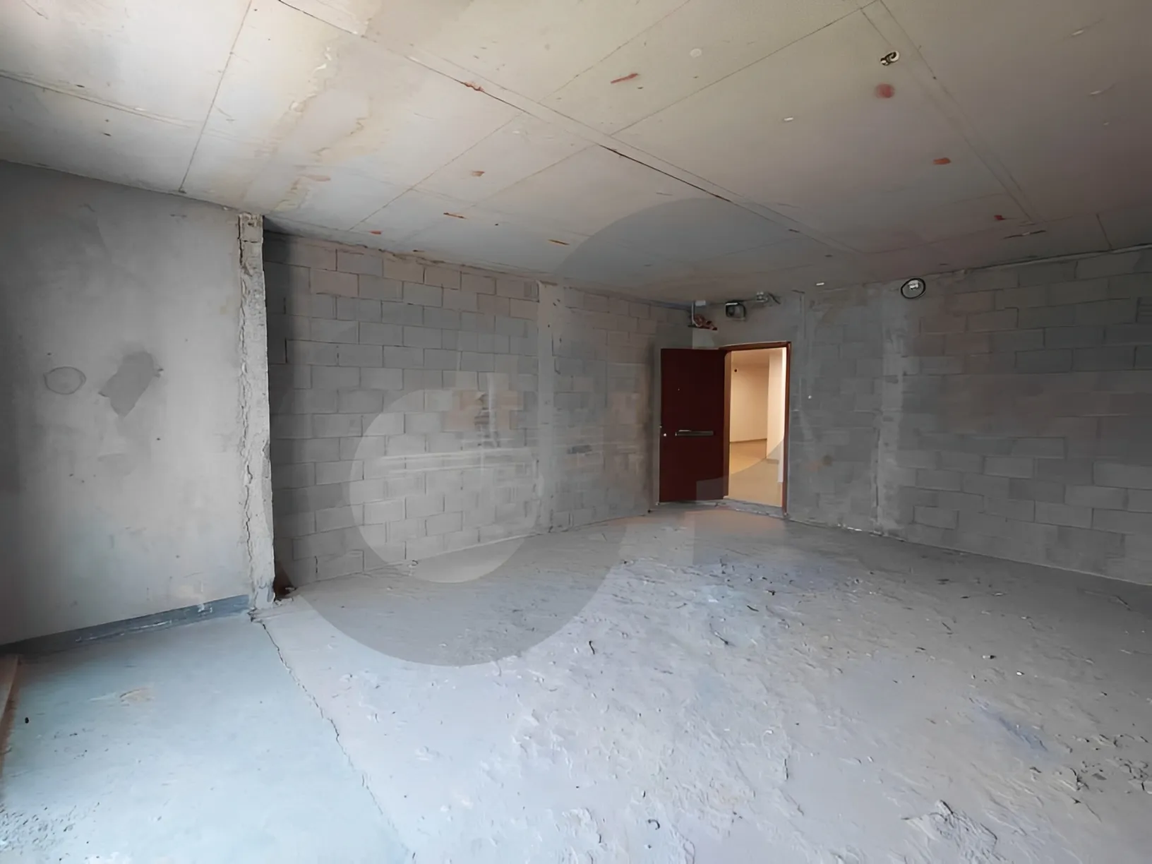 Office for rent in Dekwaneh