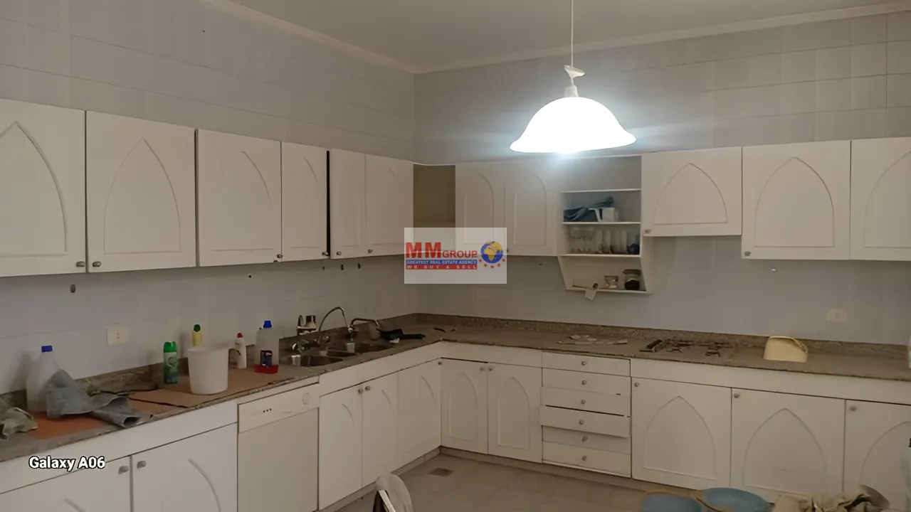 Villa for Sale in Adma