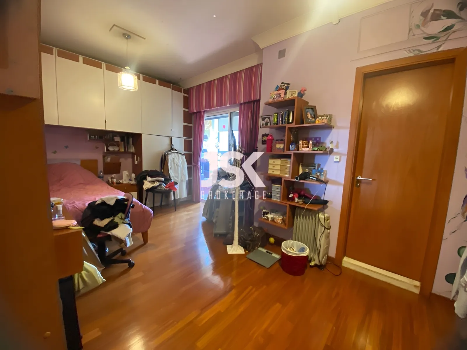 Office for Sale in Ras
