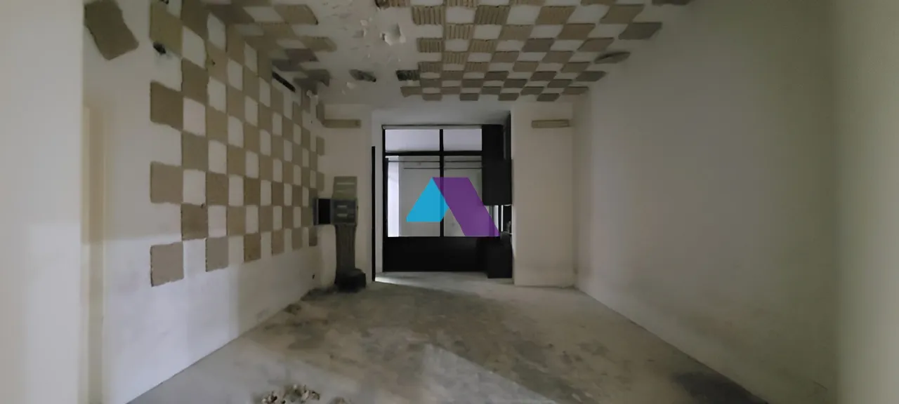 Office for Sale in Zalqa