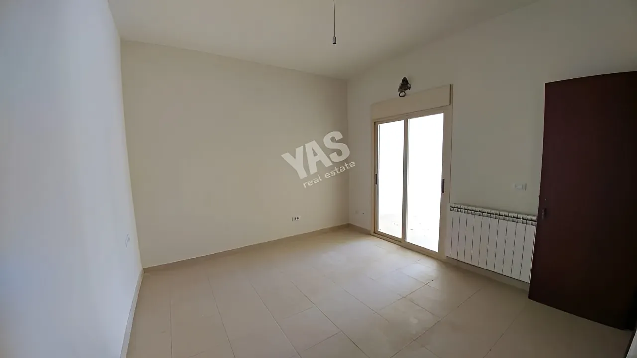 Apartment for Sale in Ballouneh - 3 bed, 3 bath