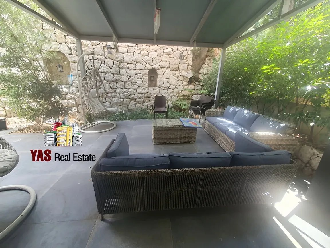 Apartment for Sale in Ballouneh