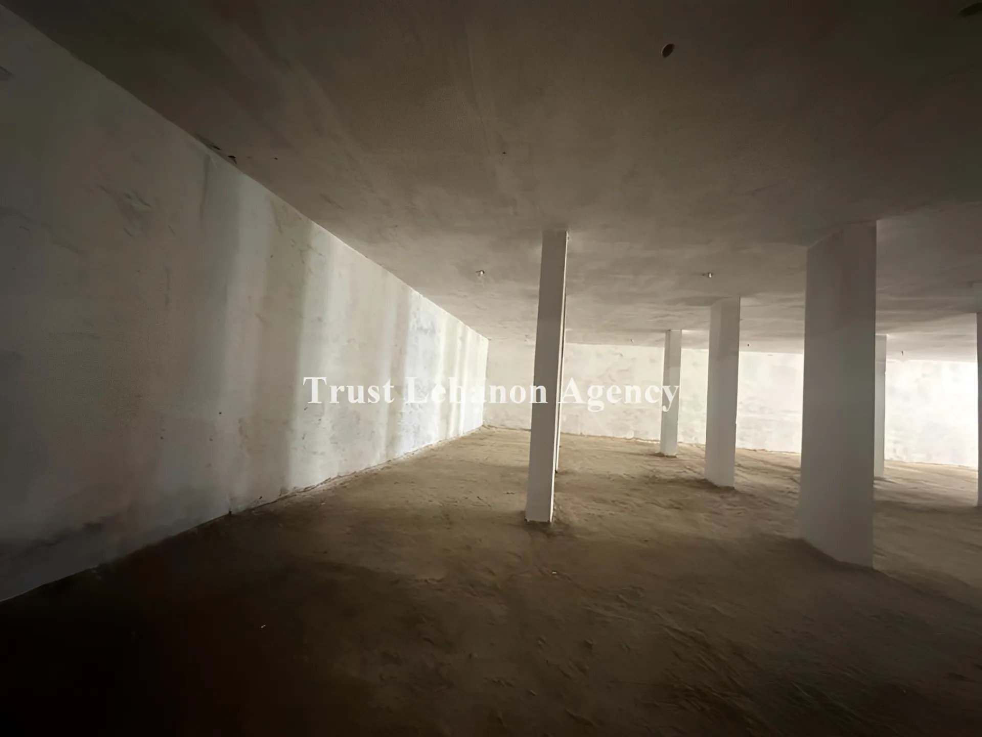 Commercial Property For Sale in Metn, New Rawda