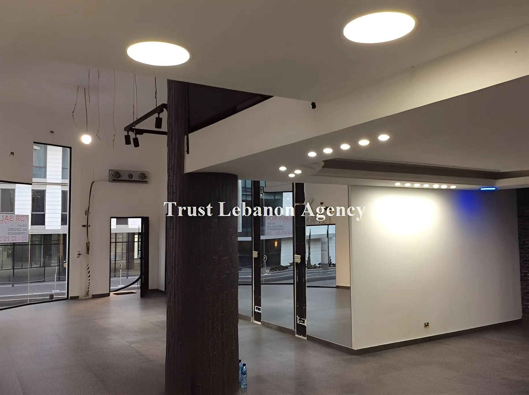 Shop for sale in Hazmieh
