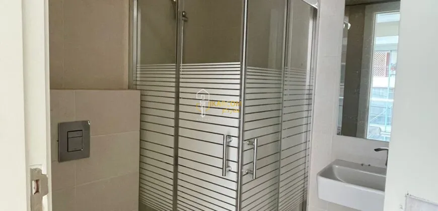 Apartment for rent in Ras Al Naba'a, Beirut, Lebanon