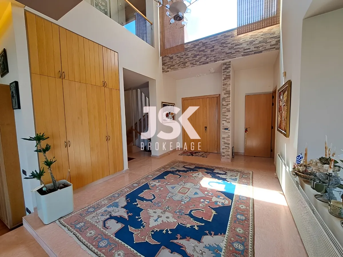 Villa for Sale in Ain Aar, Lebanon