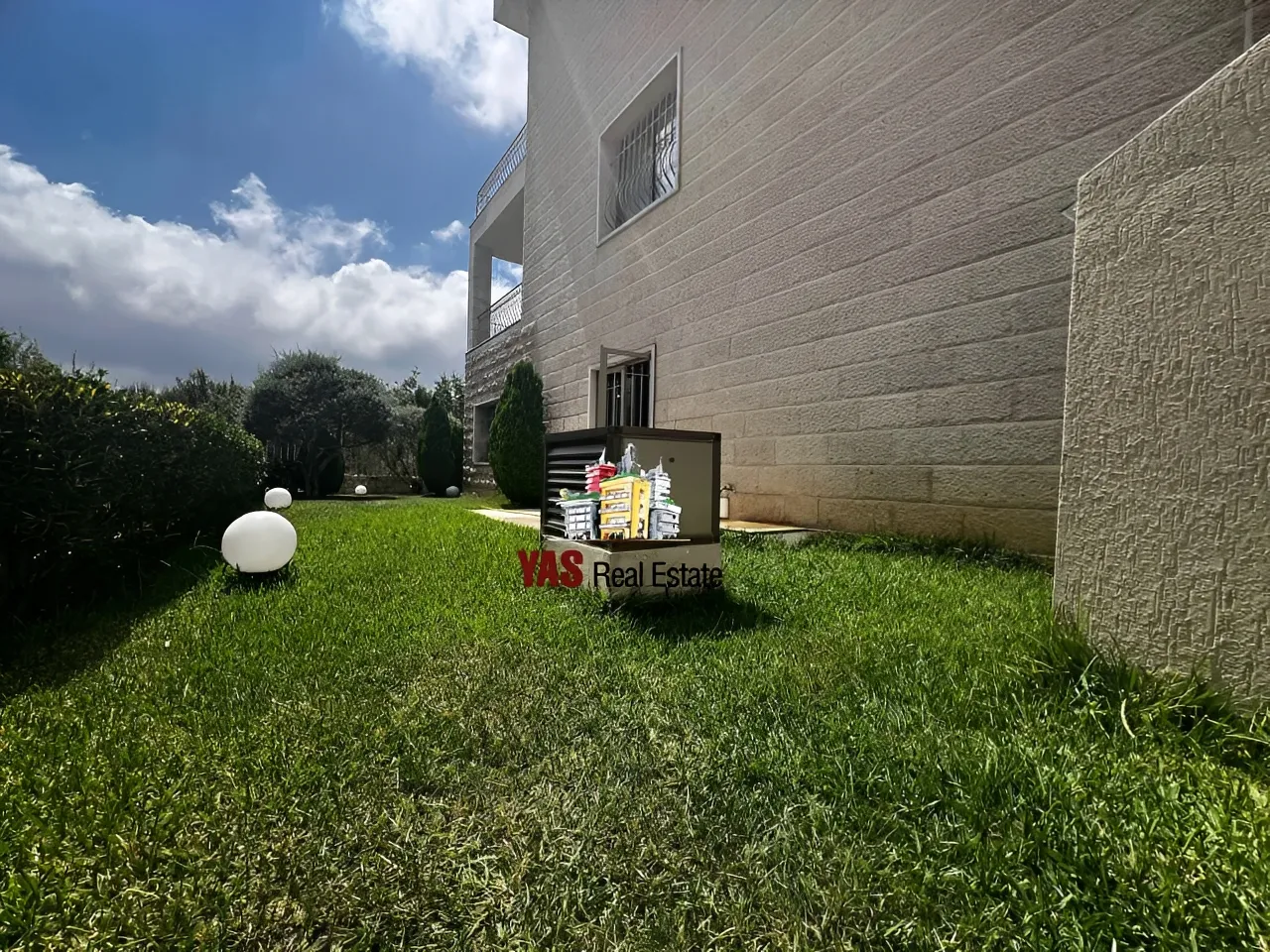 Villa for Rent in Ballouneh