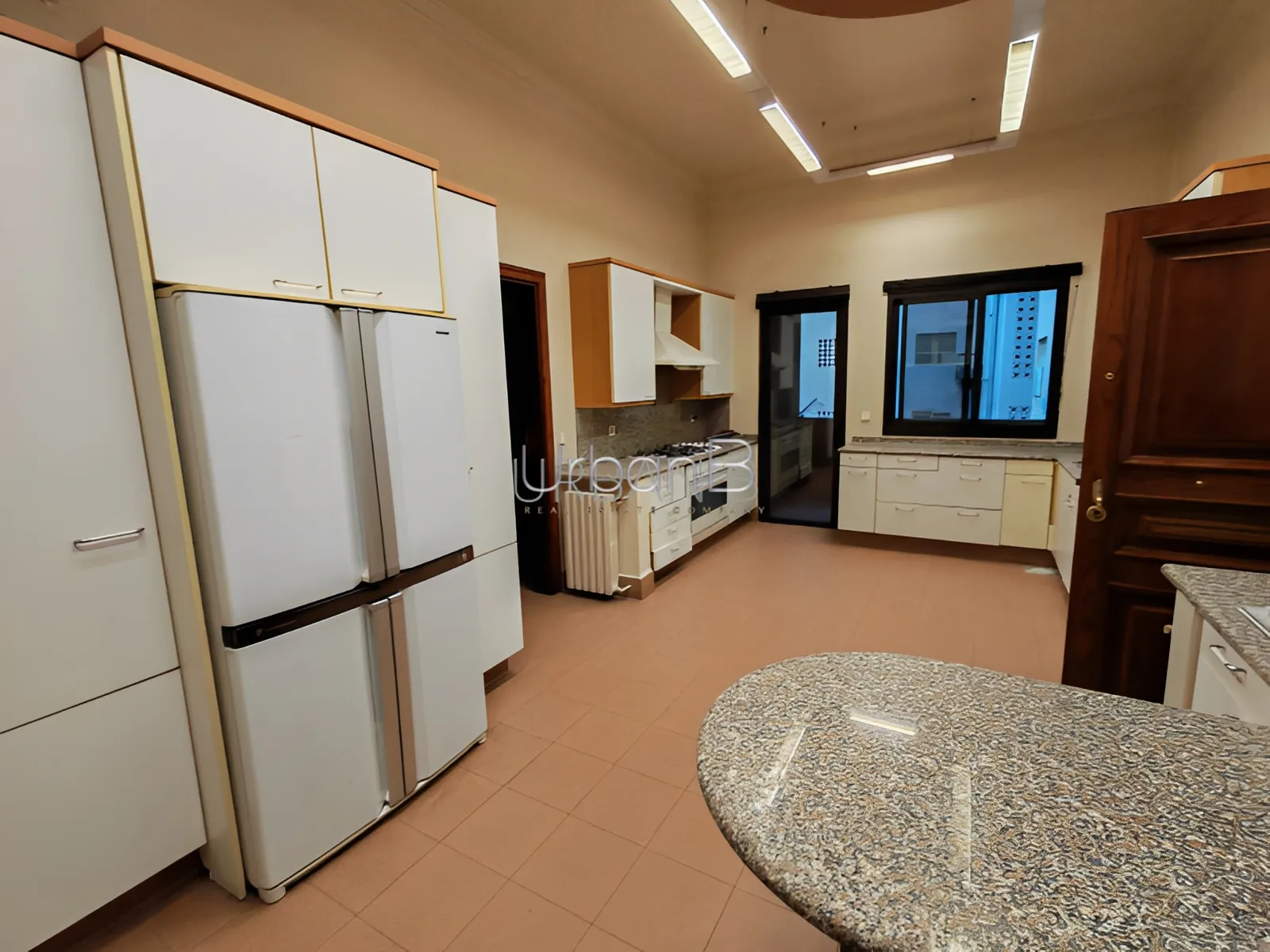 Apartment for rent in Sioufi, beirut, lebanon