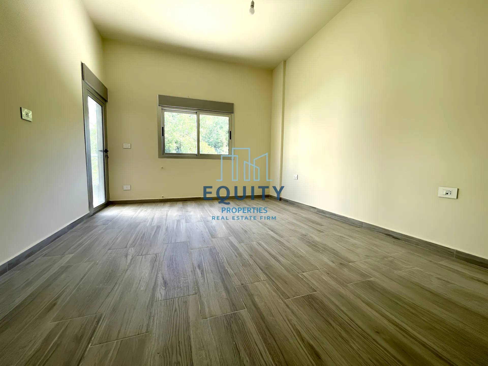 Apartment for sale in Feitroun - 3 bed, 4 bath