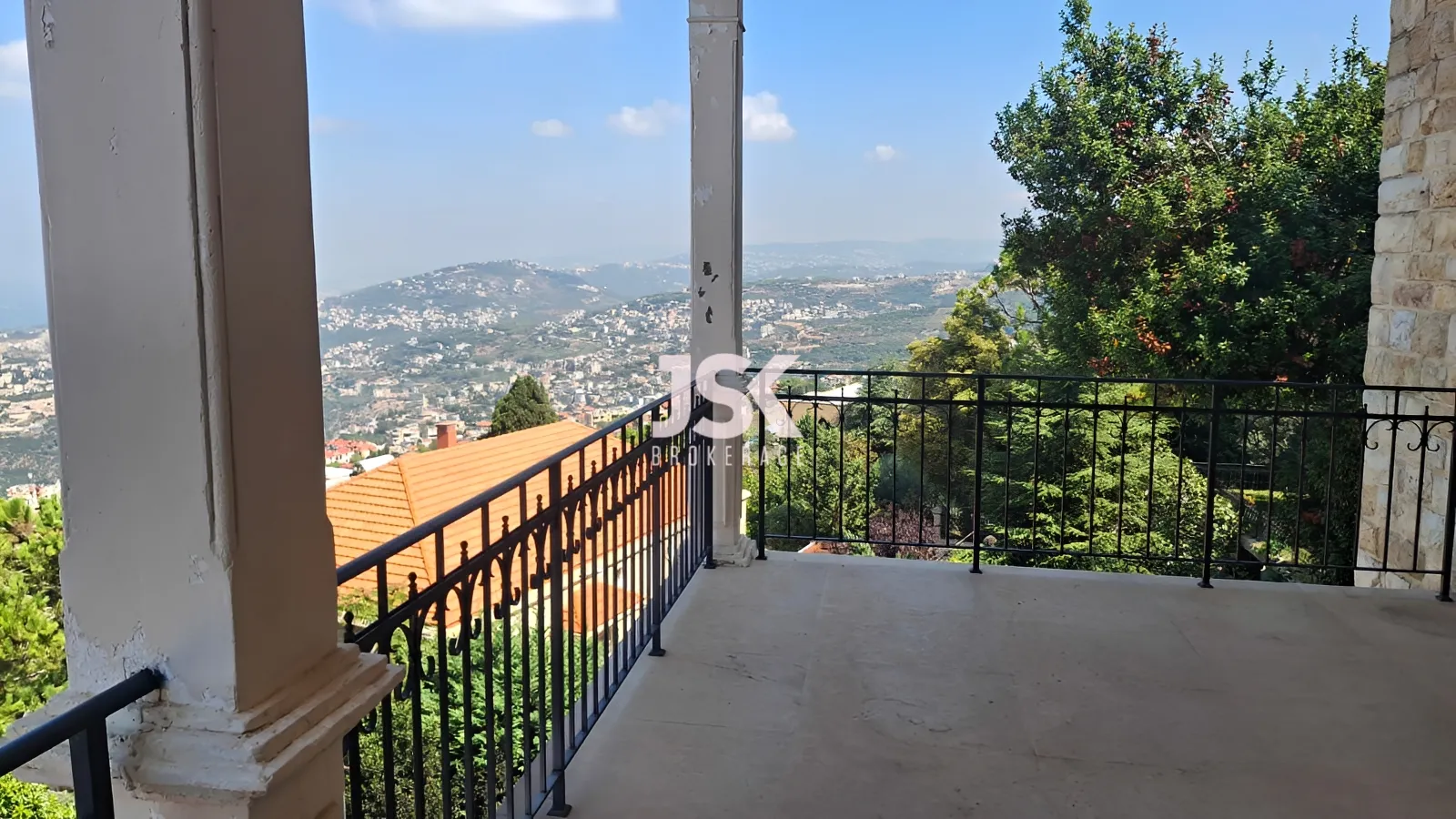Villa for Sale in Bmekkine