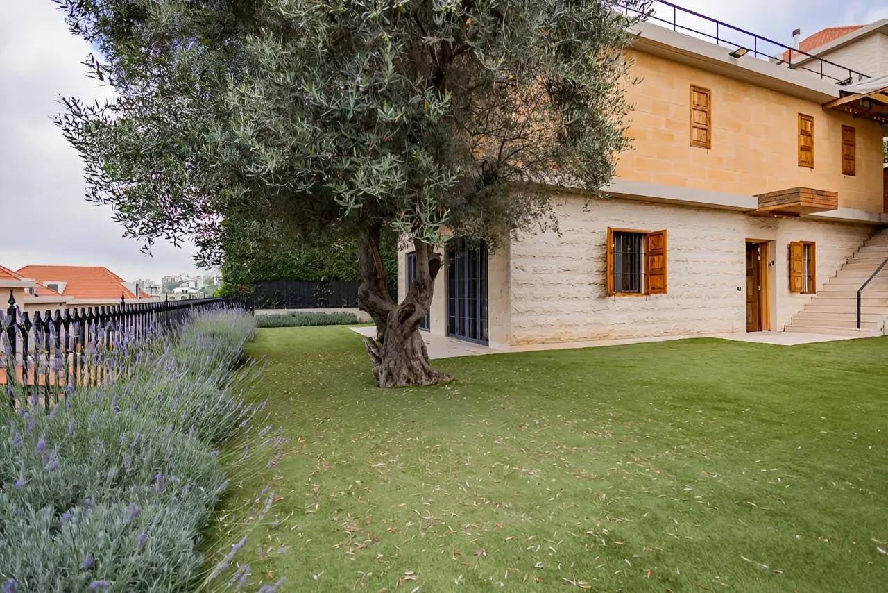 Apartment for Sale in Ajaltoun - 3 bed, 4 bath