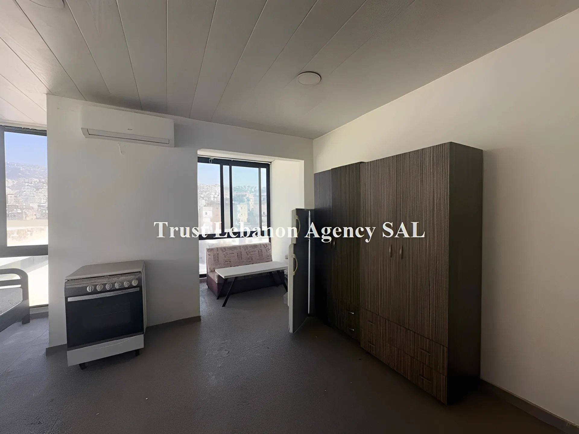 Office for rent in Metn, Bawchriye