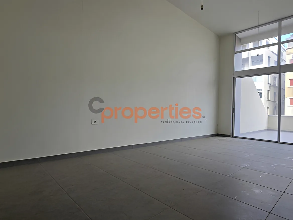 Office for Rent in Forn El Chebbak