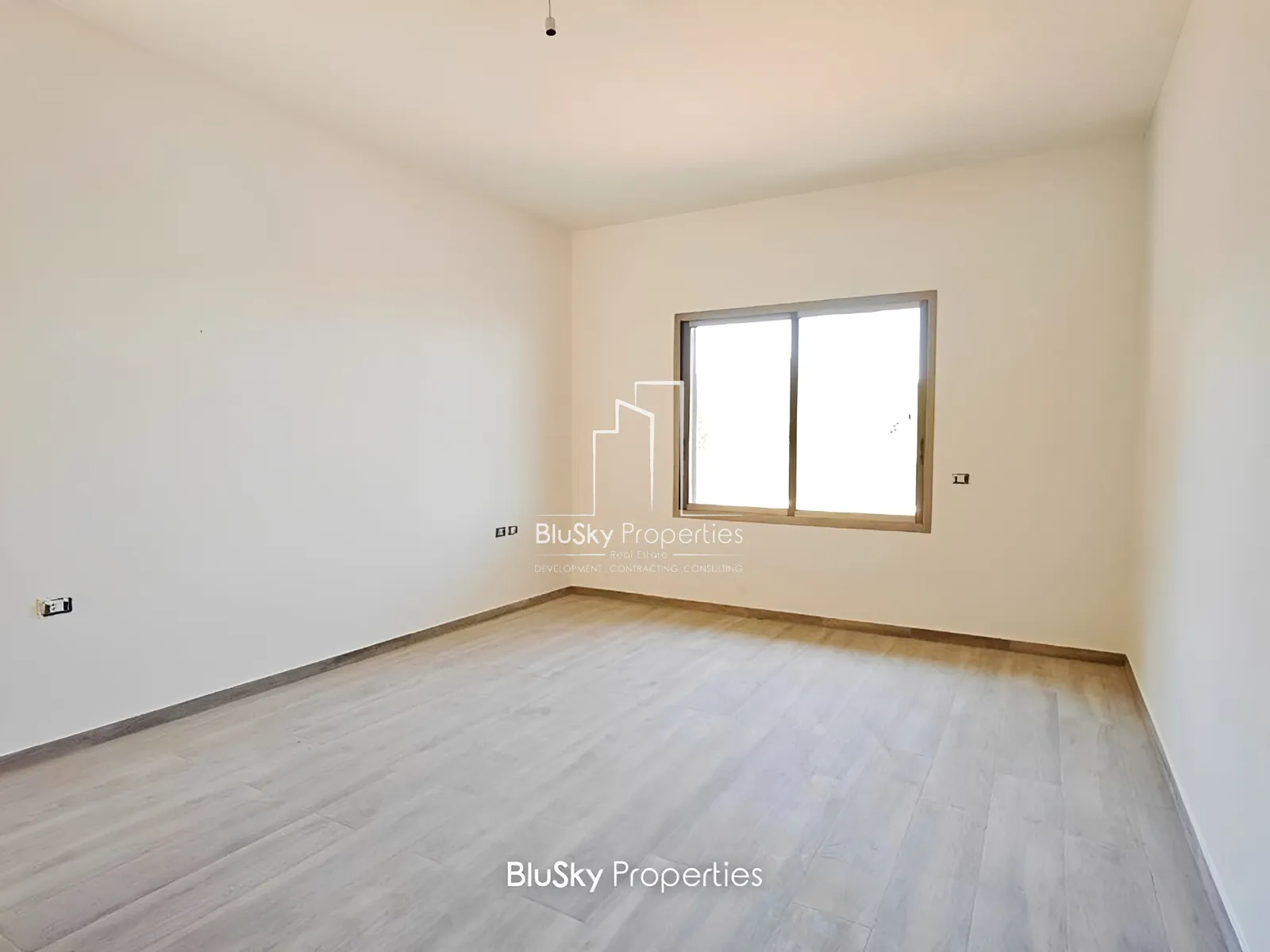 Apartment for Sale in Ain Saade