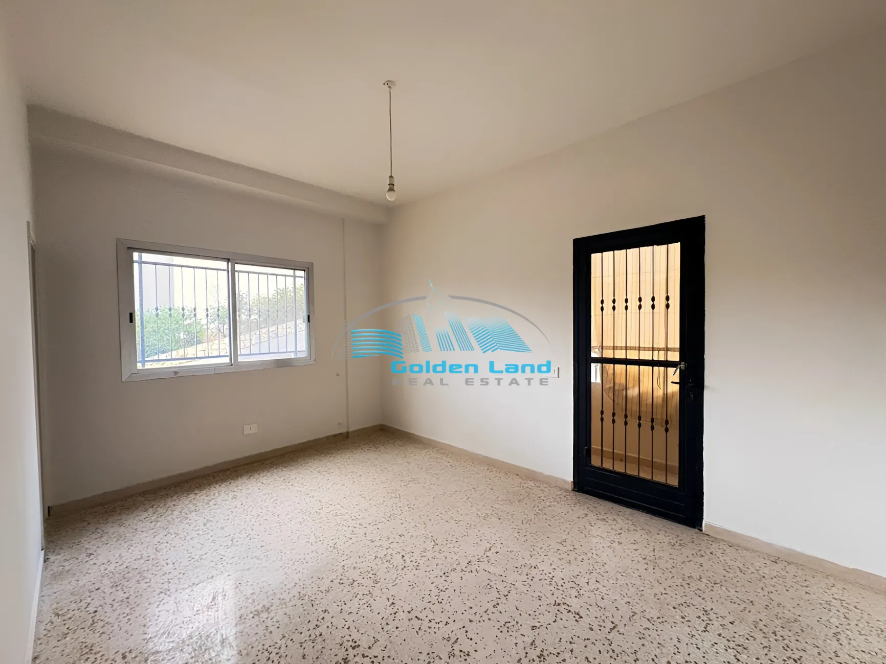Apartment for sale in Mazraat Yachoua, Lebanon