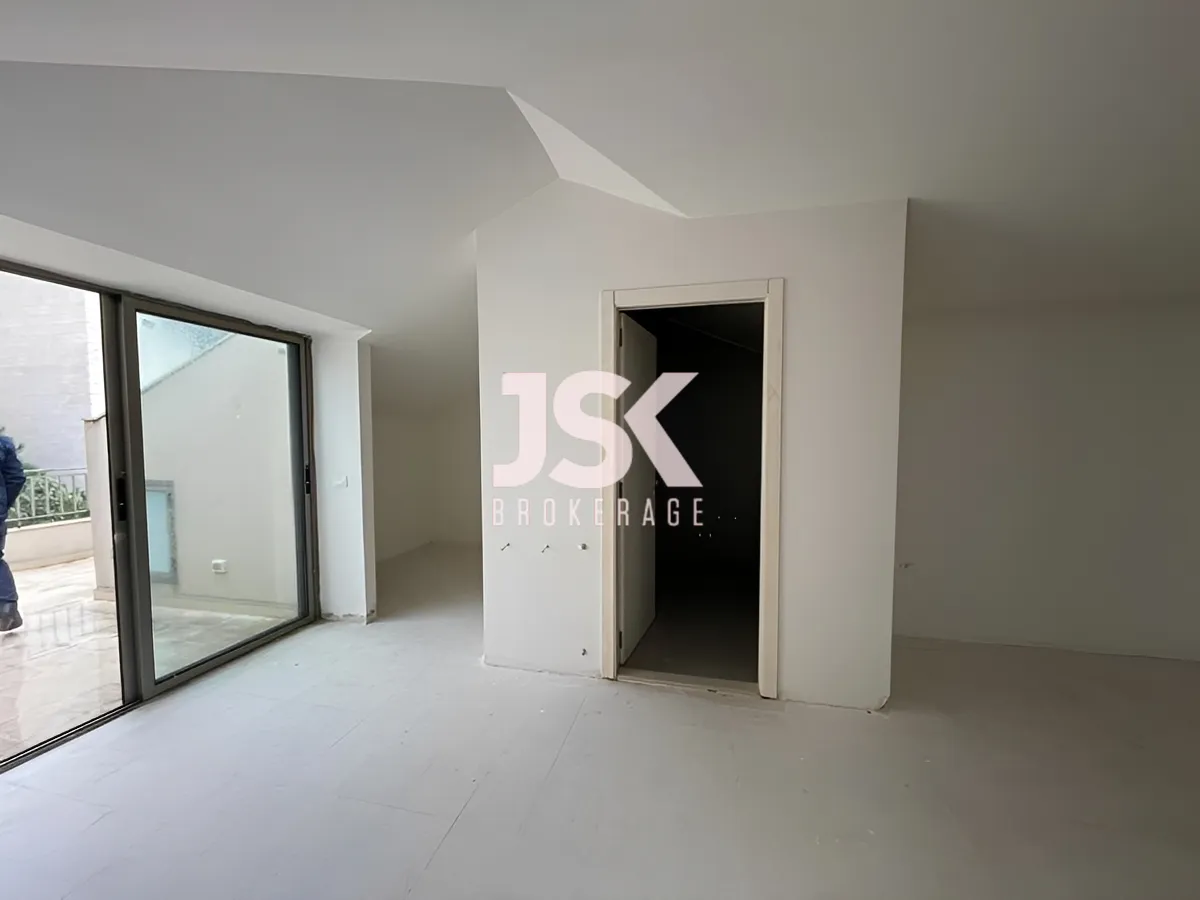 Duplex for Sale in Montiverdi, Lebanon - 4 bed, 7 bath