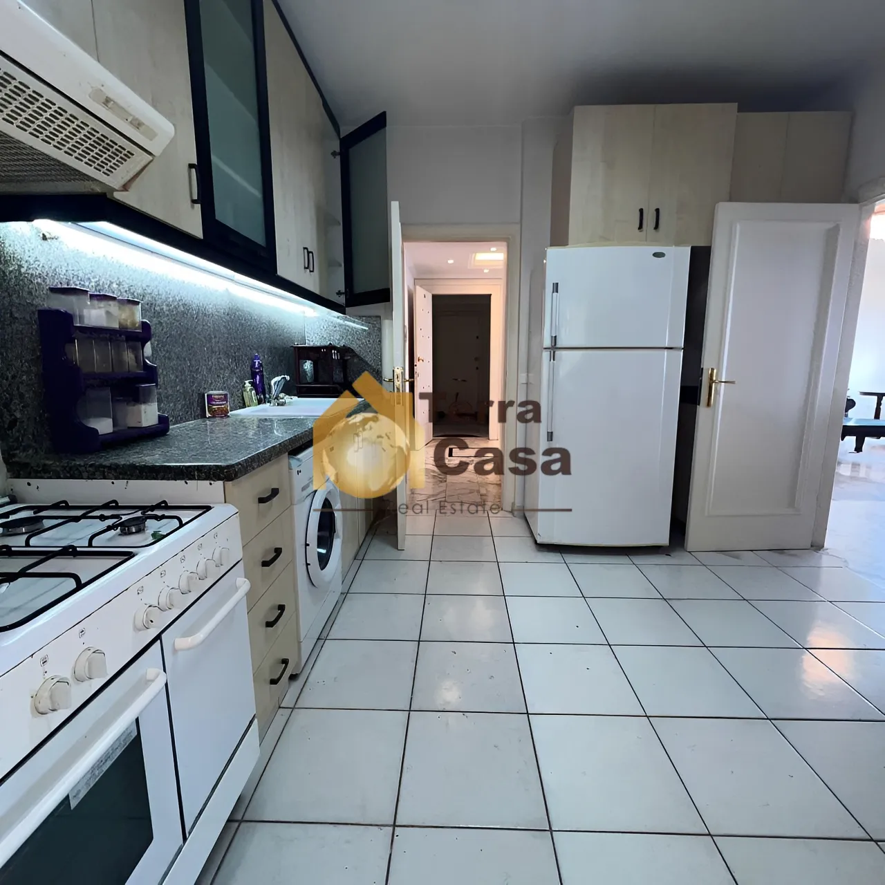 Apartment for sale in Haret Sakher