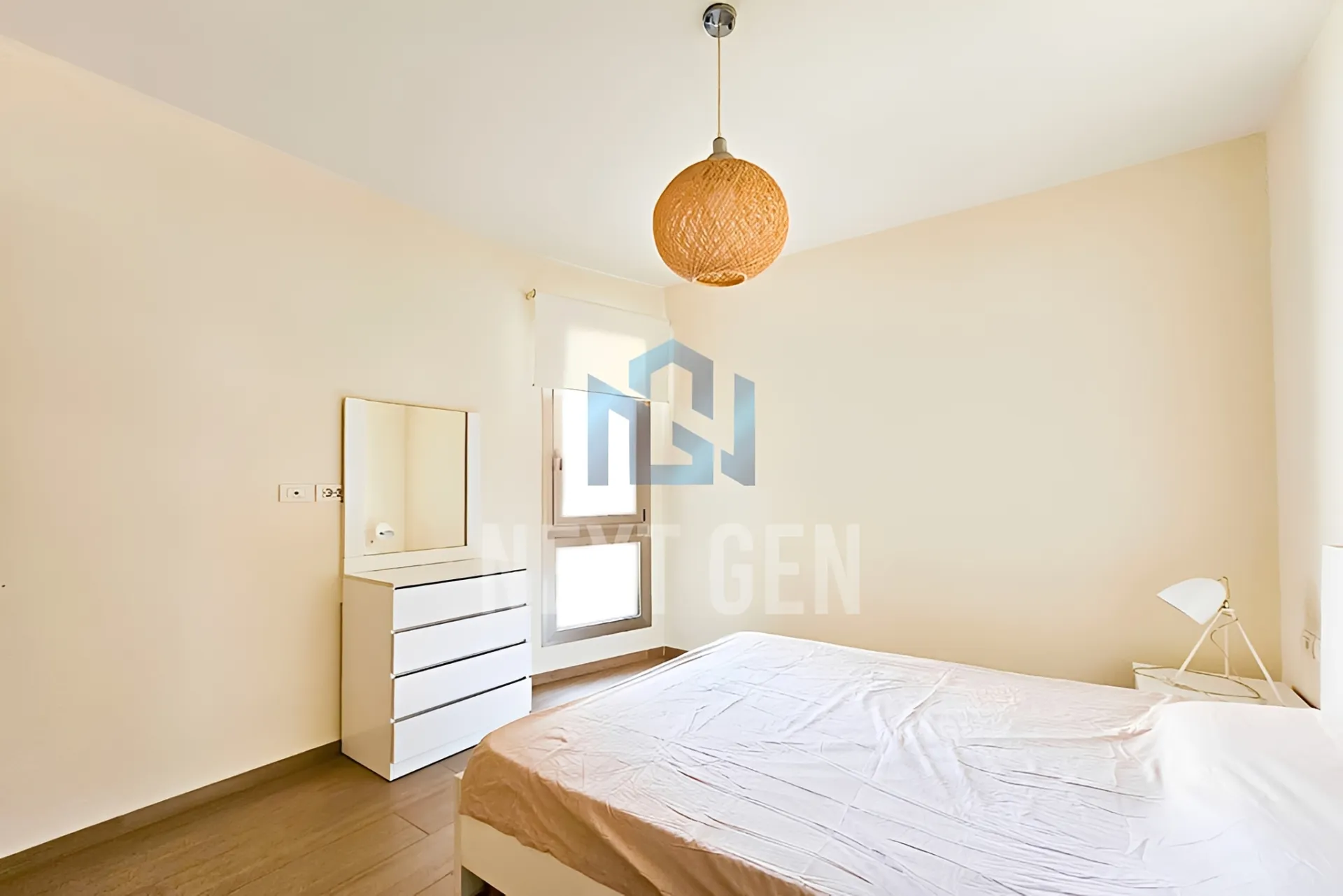 Apartment for rent in Ain Al Mraiseh, Beirut, Lebanon