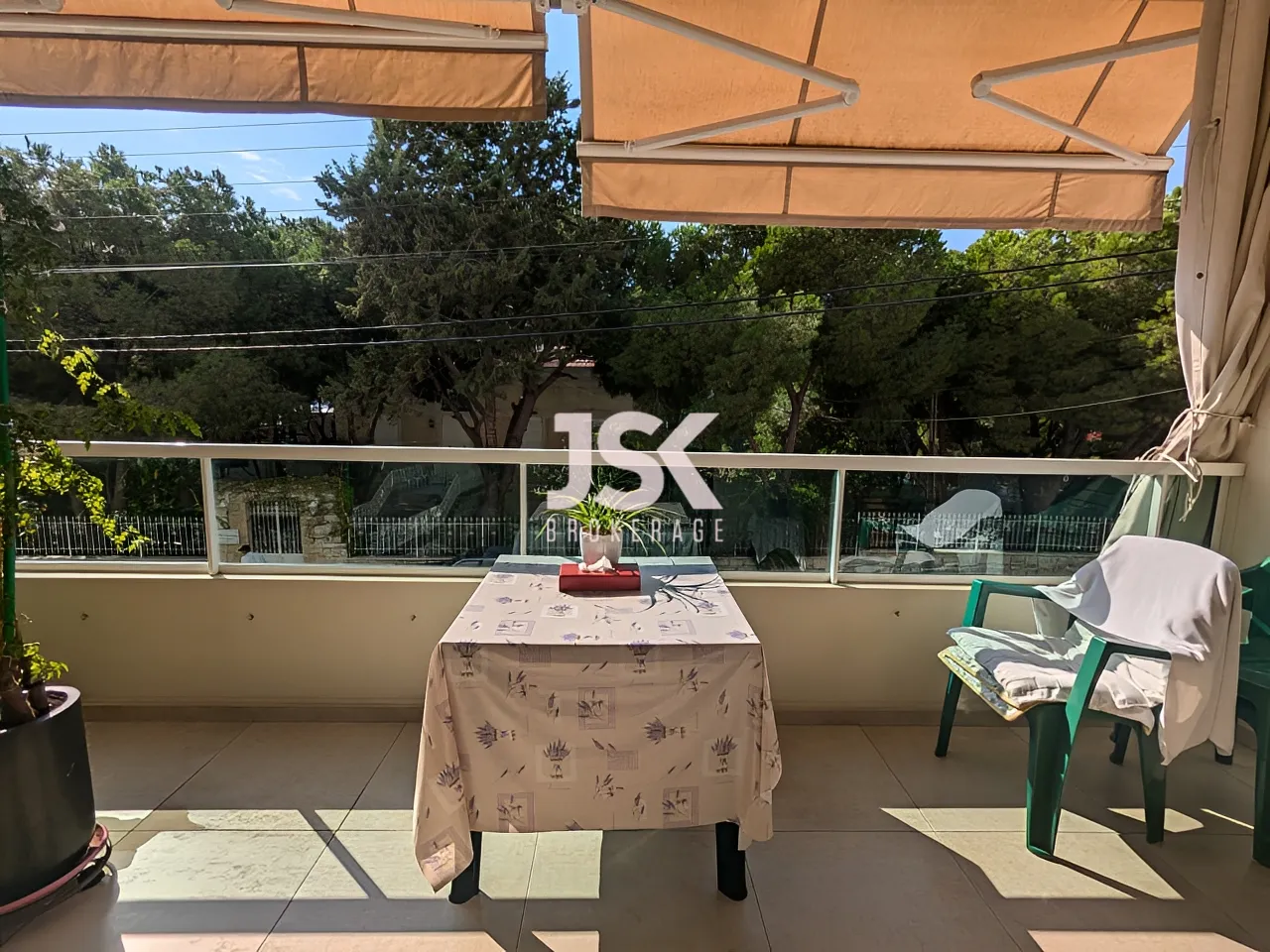 Apartment for Rent in Aamchit