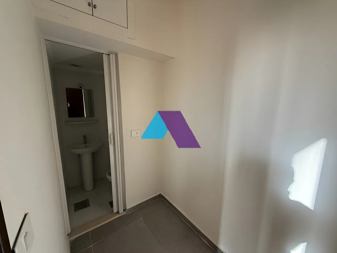 Apartment for Sale in Ballouneh - 3 bed, 4 bath